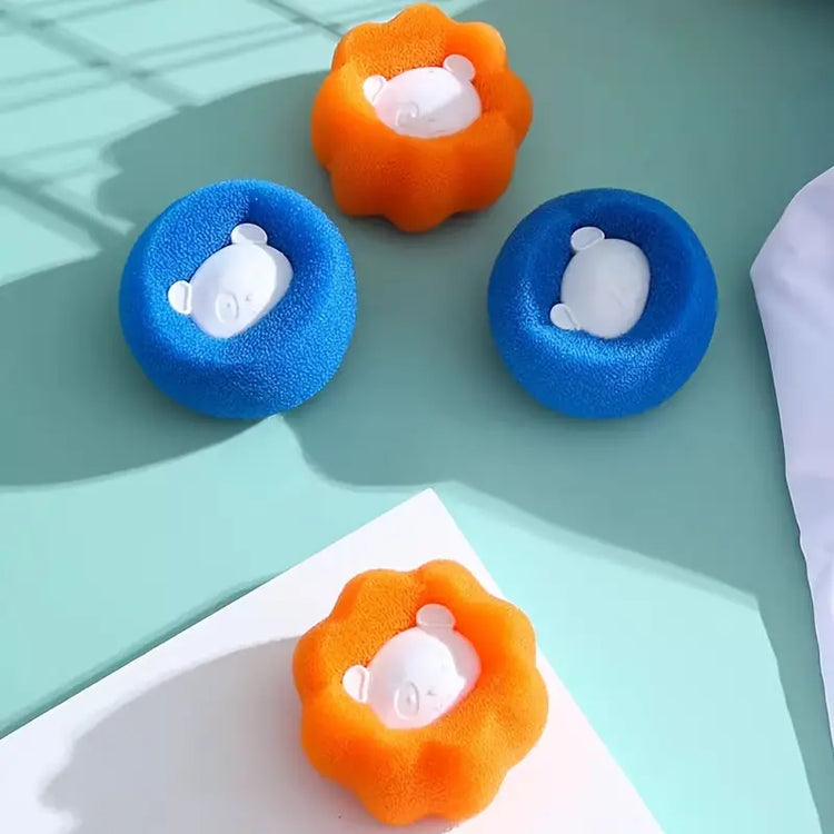 Indispensables boules attrapes-poils pour machine à laver, réutilisables, économiques, enlèvent facilement les peluches, les cheveux et poils d’animaux. Évite également l'emmêlement des vêtements. La livraison est offerte!