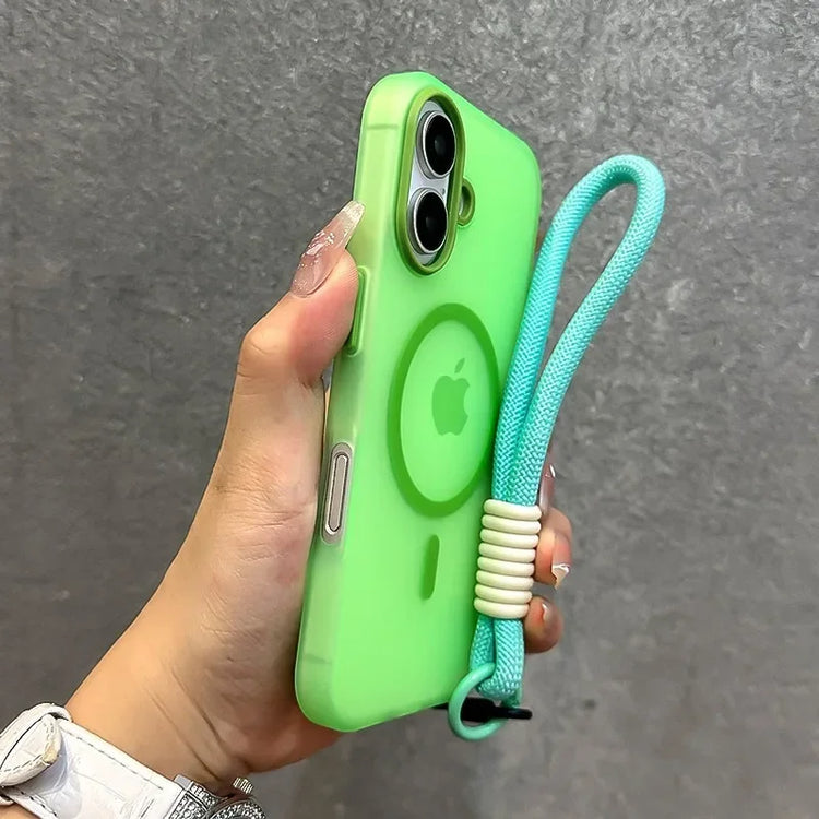 Coque colorée pour iPhone avec dragonne intégrée – Étui antichoc en silicone souple, anti-rayures, anti-traces, compatible charge sans fil et MagSafe, protection 360° avec prise en main sécurisée. Livraison prioritaire offerte !