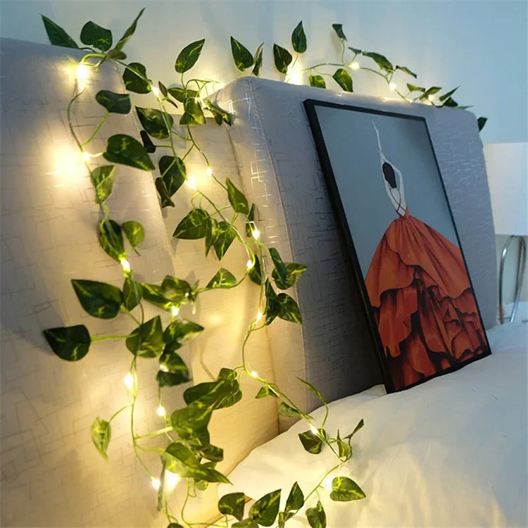 Magnifique guirlande lumineuse à feuilles vertes, 4 types de feuillage (lierre, dill, pastèque), avec ampoules LED et alimentation à piles, pour décoration intérieure, murale, balcon, jardin, etc. Livraison prioritaire offerte !
