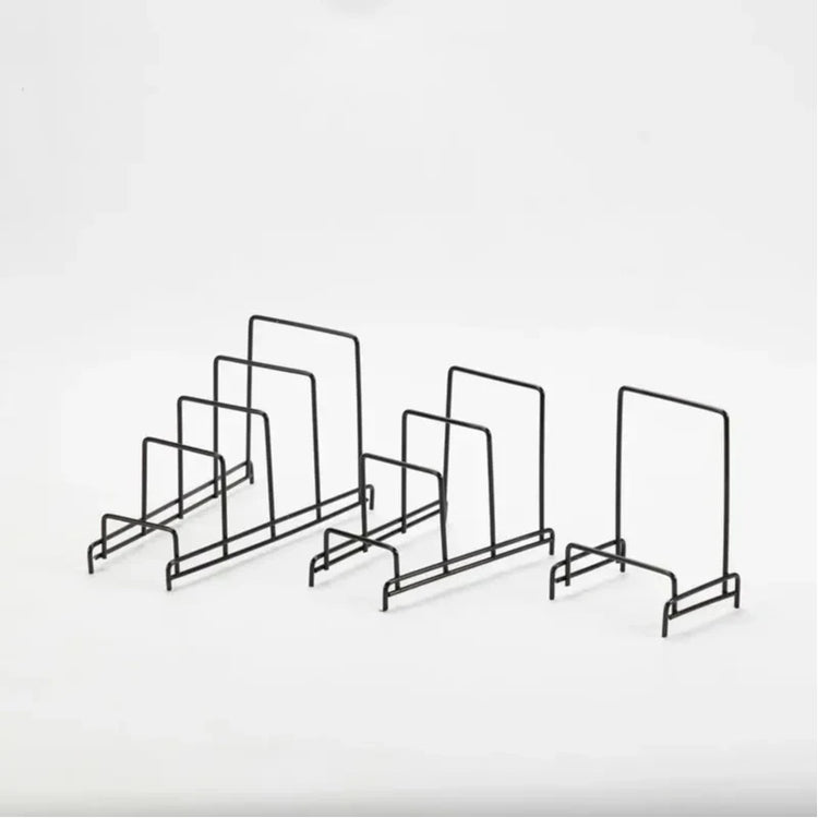 Support de rangement en fer, multicouche et peu encombrant, pour planches à découper, couvercles de casseroles, plaques et accessoires de cuisine – Disponible en 3, 4 ou 5 compartiments. Livraison offerte !