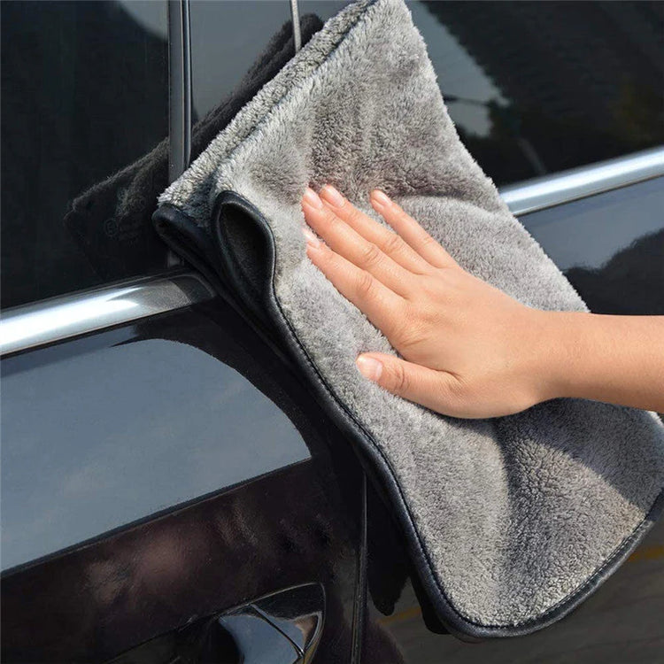 Chiffon de nettoyage en microfibre épaissi. La solution ultime pour sécher sans effort, surfaces étincelantes sans traces ni calcaire. Produit Premium. La livraison est offerte!