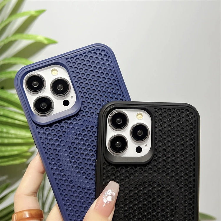 Ingénieuse coque magnétique alvéolée ultra-rafraîchissante pour iPhone avec dissipation de la chaleur, dos rigide respirant compatible MagSafe, protection totale et design haute performance. Livraison prioritaire offerte !