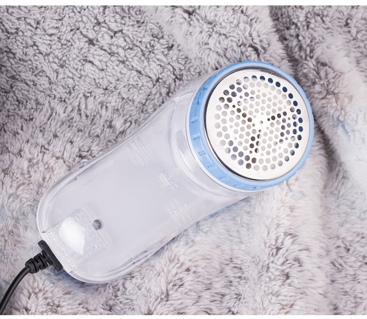 Indispensable rasoir anti-bouloche, batterie intégrée et rechargeable par USB, autonomie au-delà d’une heure sur une seule charge. La livraison prioritaire est offerte !