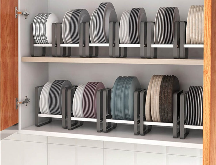 Support de rangement vertical en acier, élégant et résistant, optimise l'espace, idéal pour organiser votre plan de travail, vos placards de cuisine, sert également d'égouttoir. Support haut de gamme. Livraison offerte !
