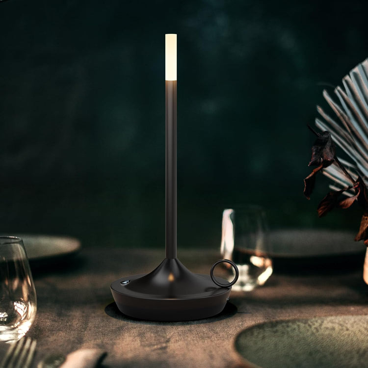 Superbe lampe en métal en forme de bougie avec interrupteur tactile, recharge USB, éclairage blanc chaud ajustable, design créatif  pour une ambiance chaleureuse et vintage. La livraison prioritaire est offerte !