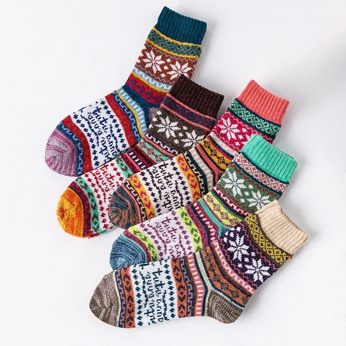 Magnifiques chaussettes automne-hiver pour femme, style nordique rétro, épaisses, thermiques et chaudes. Lot de 5 paires, taille unique 34-42. Livraison offerte !