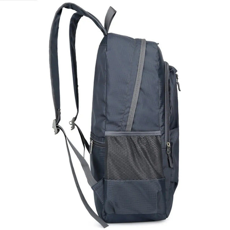 Superbe sac à dos en nylon • Grand format  48 x 33 x 15 cm •  5 couleurs disponibles • Imperméable • Compatible avec ordinateur portable et tablette • Travail, voyages, vacances, loisirs, sports, week-ends, etc. La livraison prioritaire est offerte !