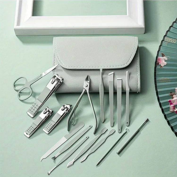 Ensemble de manucure et pédicure 16 pièces en acier inoxydable avec coupe-ongles, ciseaux, pinces à cuticules et outils de soin, kit portable avec étui de voyage. Livraison offerte !