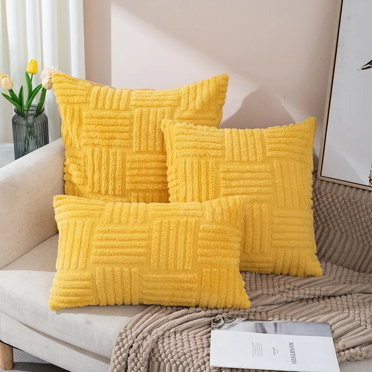 Superbe housse de coussin en velours ultra doux, lavable en machine, design géométrique élégant et résistant à la décoloration, disponible en 3 tailles. La livraison prioritaire est offerte !