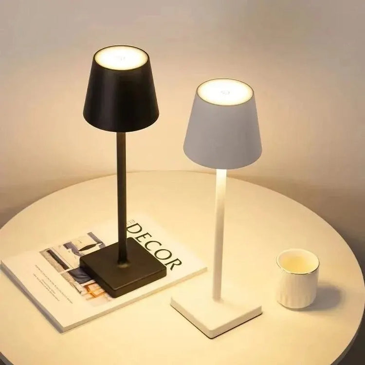 Jolie lampe de table LED rechargeable sans fil, aluminium étanche, lumière réglable, zone tactile avec 4 niveaux de luminosité et 4 températures de couleur. La livraison prioritaire est offerte !