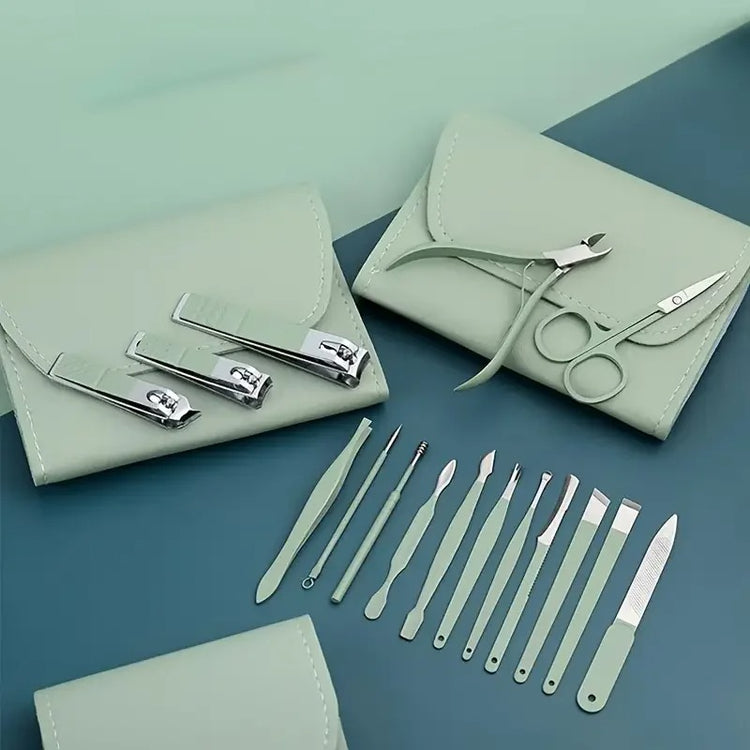 Ensemble de manucure et pédicure 16 pièces en acier inoxydable avec coupe-ongles, ciseaux, pinces à cuticules et outils de soin, kit portable avec étui de voyage. Livraison offerte !